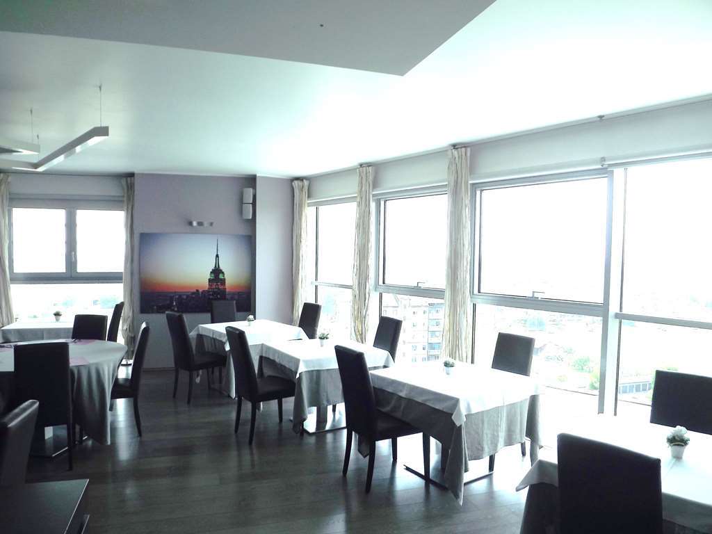 Hotel For You Cernusco Sul Naviglio Restaurante foto